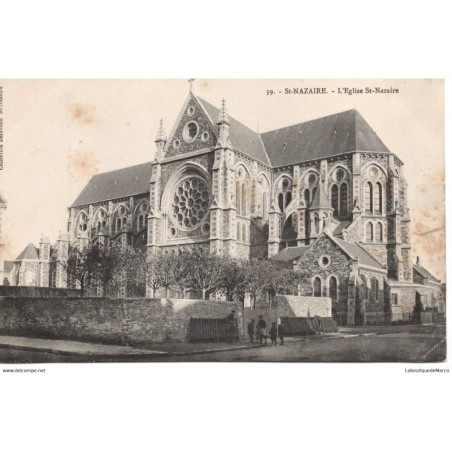 44 - St-Nazaire - L'église St-Nazaire - Dos Divisé