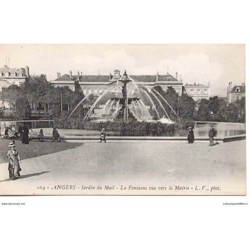 49 - Angers - Jardin du Mail - Dos Divisé