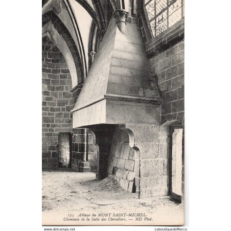50 - Abbaye du Mont-Saint-Michel - Cheminée de la Salle des Chevaliers