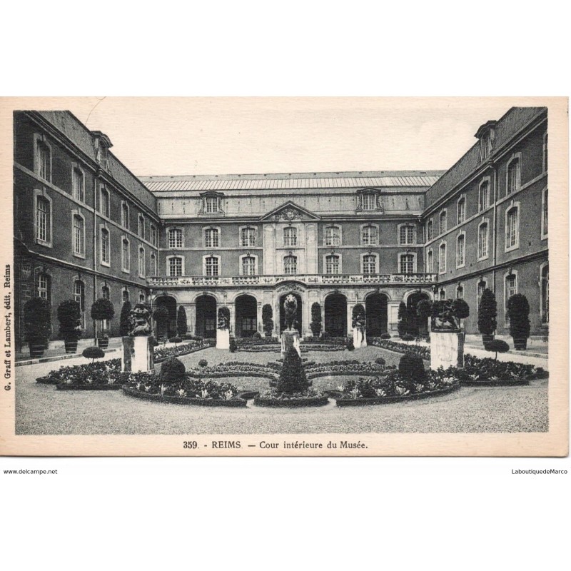 51 - Reims - Cour intérieure du Musée - Dos Divisé