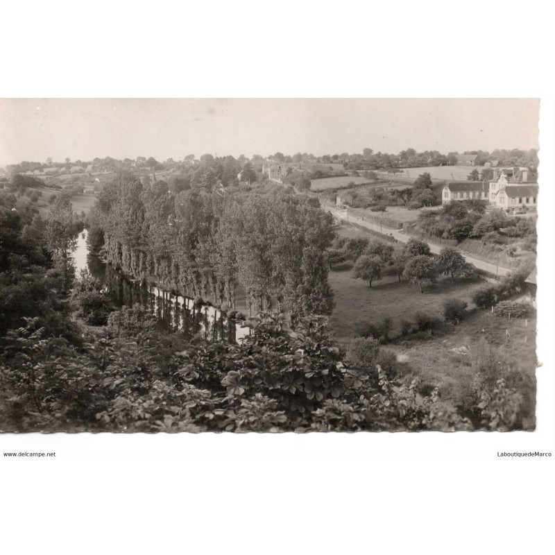 53 - Ambrieres-le-Grand - Route de Domfront et l'Hôpital - Dos Divisé