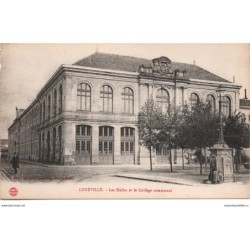54 - Lunéville - Les Halles...