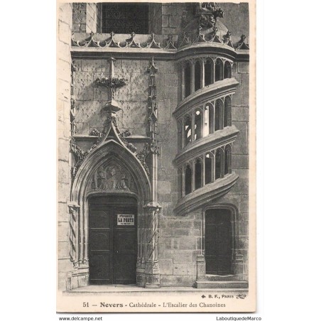 58 - Nevers - Cathédrale - L'Escalier des Chanoines - Dos Divisé