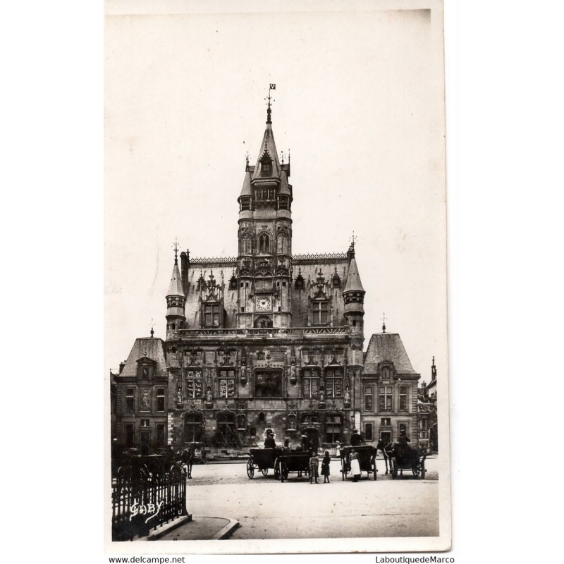 60 - Compiègne - L'Hôtel de Ville - Dos Divisé