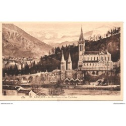 65 - Lourdes - La Basilique...