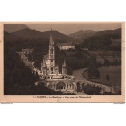65 - Lourdes - La Basilique...