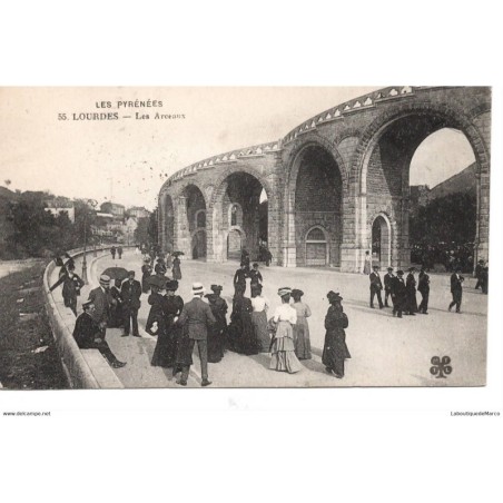 65 - Lourdes - Les Arceaux - Dos Divisé