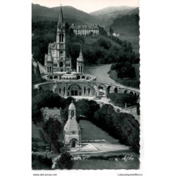 65 - Lourdes - La Basilique...