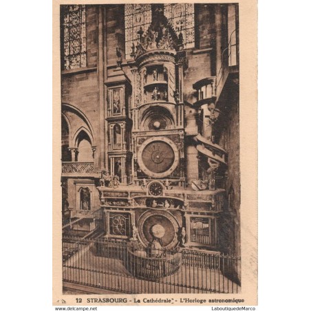 67 - Strasbourg - La Cathédrale - Horloge astronomique - Dos Divisé