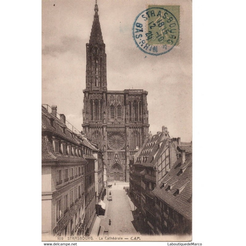 67 - Strasbourg - La Cathédrale - Dos Divisé
