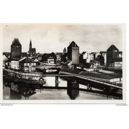 67 - Strasbourg - Les Vieilles Tours aux Ponts Couverts - Dos Divisé