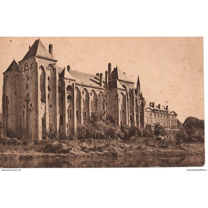 72 - L'Abbaye St-Pierre de Solesmes - Vue du pont sur la Sarthe - Dos Divisé