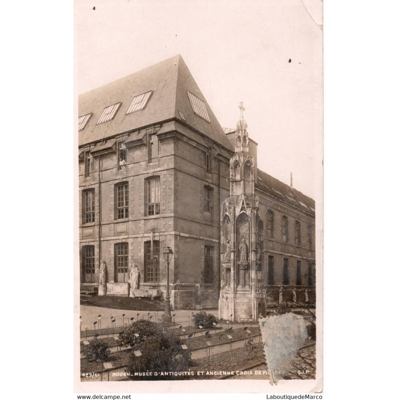 76 - Rouen - Musée d'Antiquités - Dos Divisé
