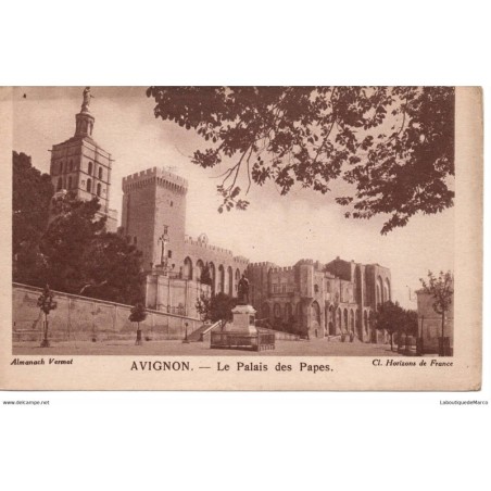 84 - Avignon - Le Palais des Papes - Dos Divisé