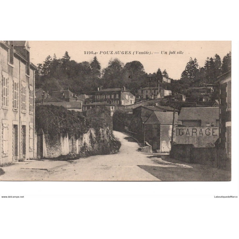 85 - Pouzauges - Un jolie site - Dos Divisé