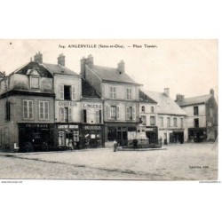 91 - Angerville - Place...