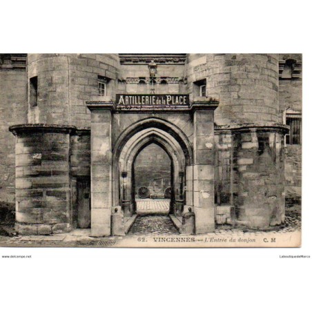 94 - Vincennes - L'Entrée du Donjon - Dos Divisé