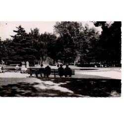 03 - Moulins - Les Jardins de la Gare - Dos Divisé