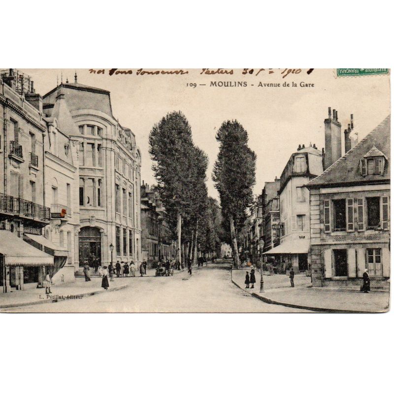 03 - Moulins - Avenue de la Gare - Dos Divisé