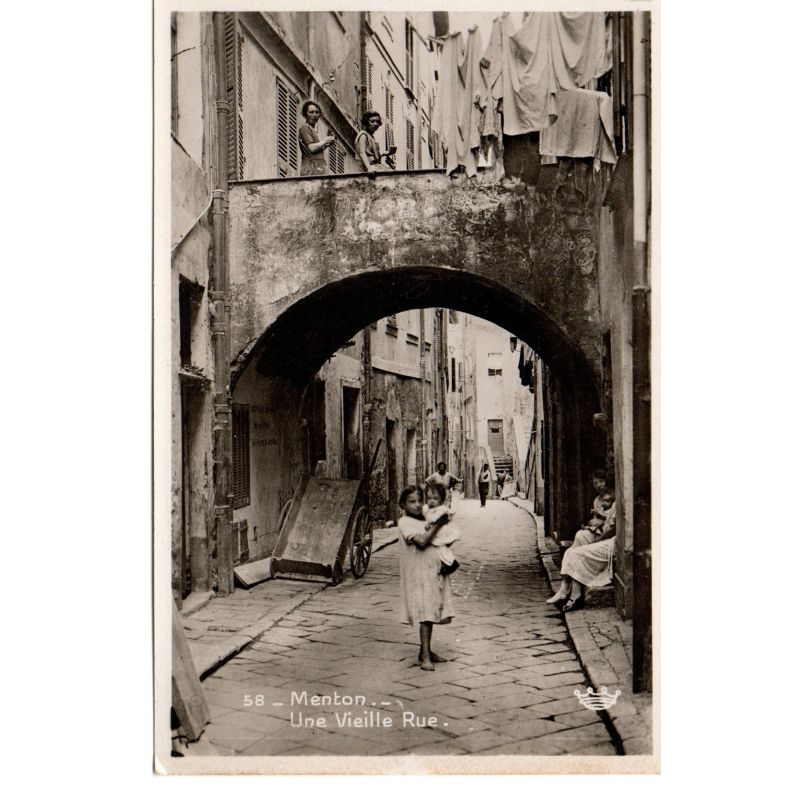 06 - Menton - Une Vieille Rue - Dos Divisé
