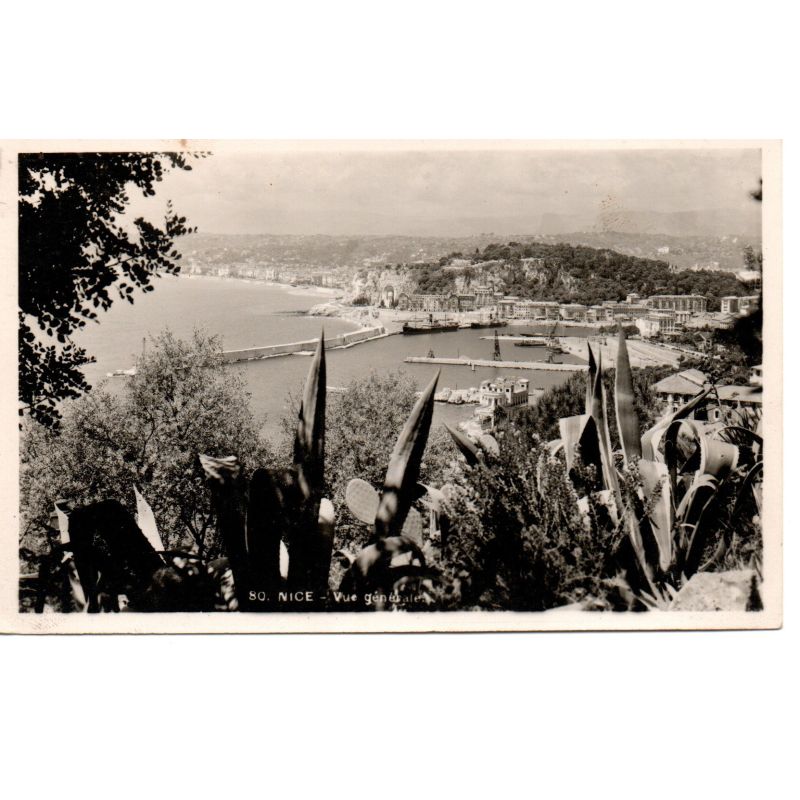 06 - Nice - Vue Générale - Dos Divisé