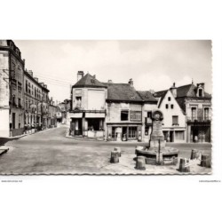49 - Bauge - Fontaine du...
