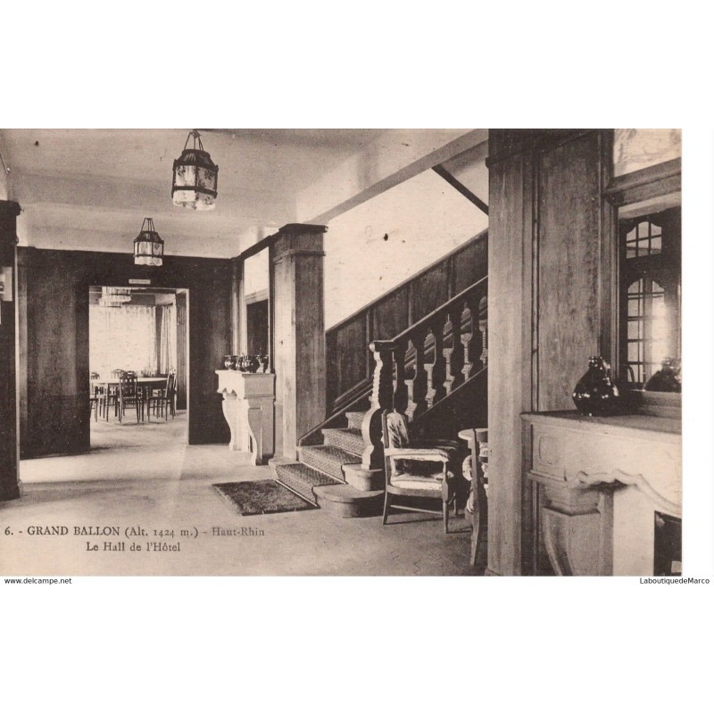 68 - Grand-Ballon - Le Hall de l'Hôtel - Dos Divisé