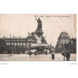 75 - PARIS - Statue et...