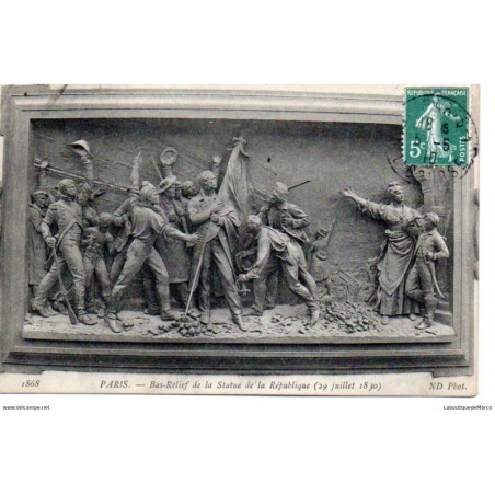 75 - Paris - Bas-Relief de la Statue de la République - Dos Divisé