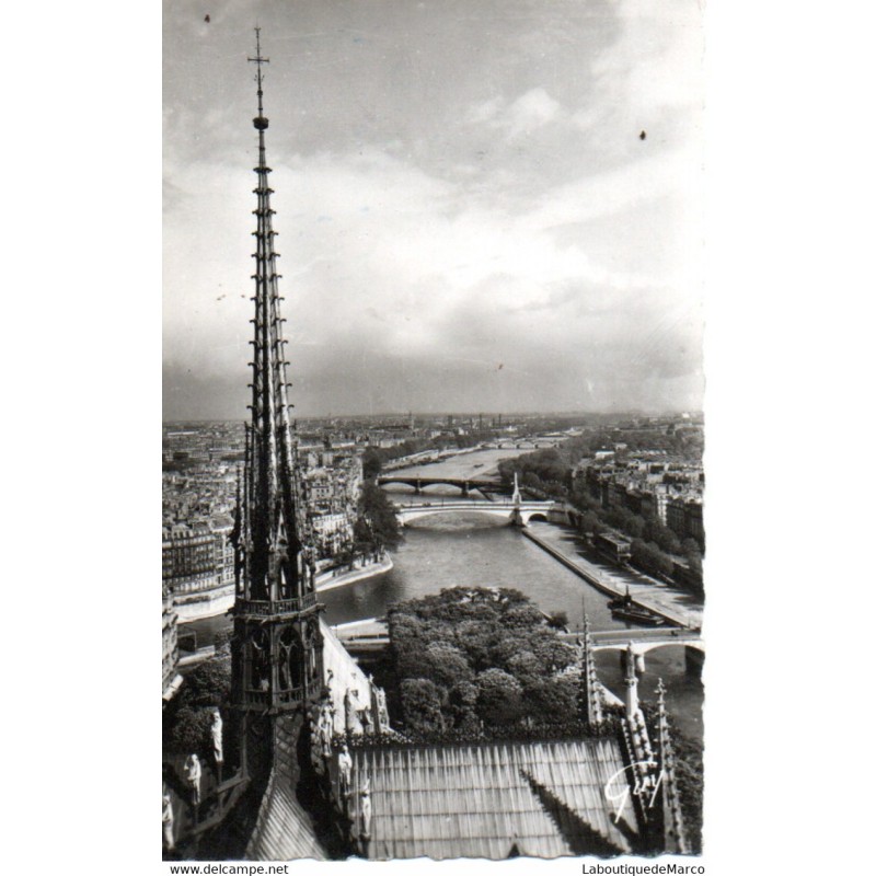 75 - Paris - Vue sur la Seine et les Ponts - Dos Divisé