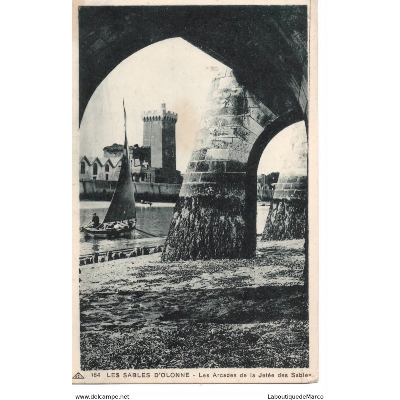 85 - Sables-d'Olonne - Les Arcades de la Jetée des Sables - Dos Divisé