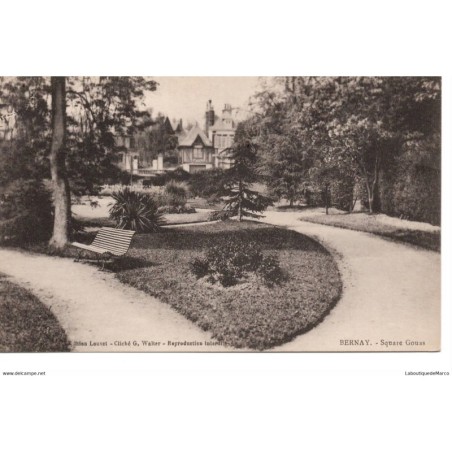 27 - Bernay - Le Square Gouas - Dos Divisé