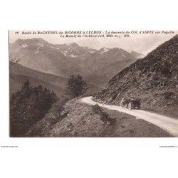 31 - Voiture sur la Route...