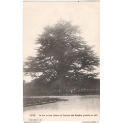 35 - VITRE - Un des quatre...