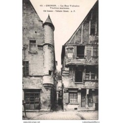 37 - CHINON - La Rue...