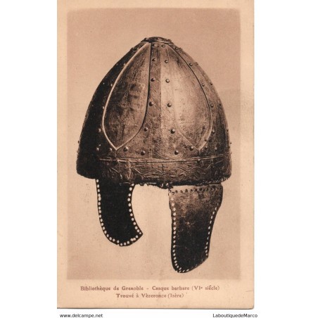 38 - Bibliothèque de Grenoble - Casque Barbare - Dos Divisé