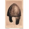 38 - Bibliothèque de Grenoble - Casque Barbare - Dos Divisé
